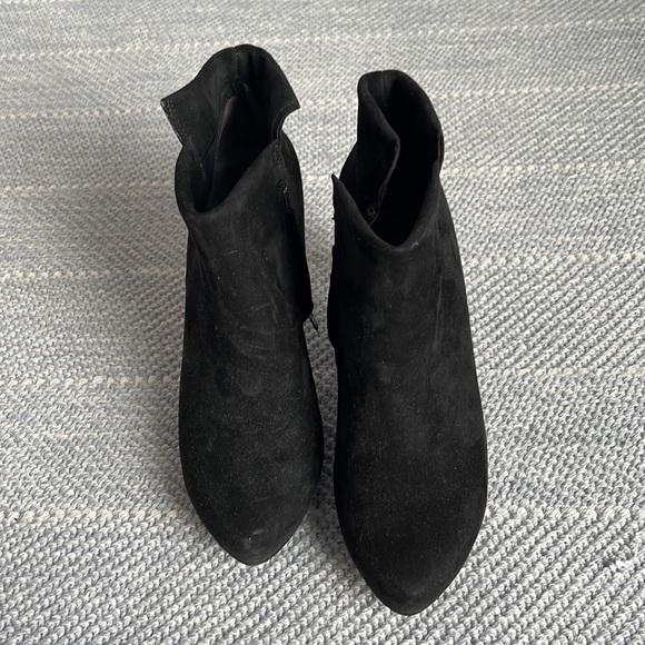 Paul Green Elle Black Suede Ankle Booties - Picture 3 of 3